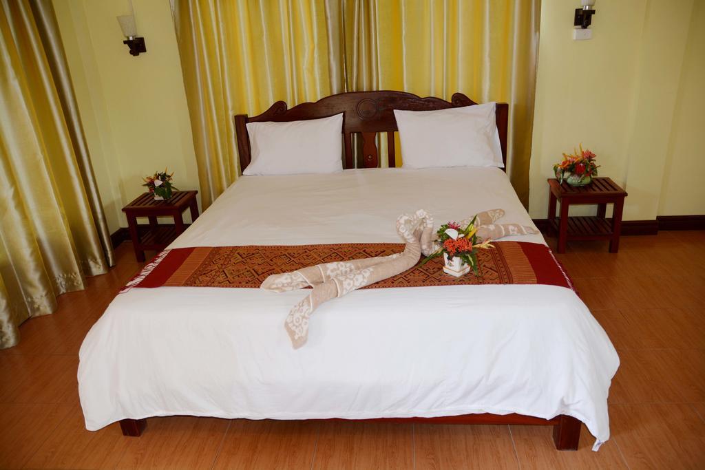 Hotel Vilayvong Vang Vieng Exterior photo